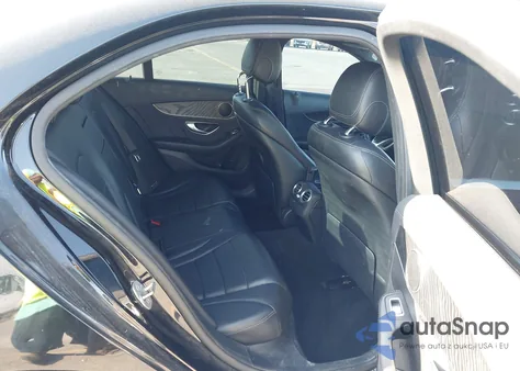 2016 Mercedes-Benz C 300 из США, поврежденный, VIN 55SWF4JB9GU169458